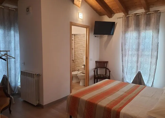 Bed & Breakfast House